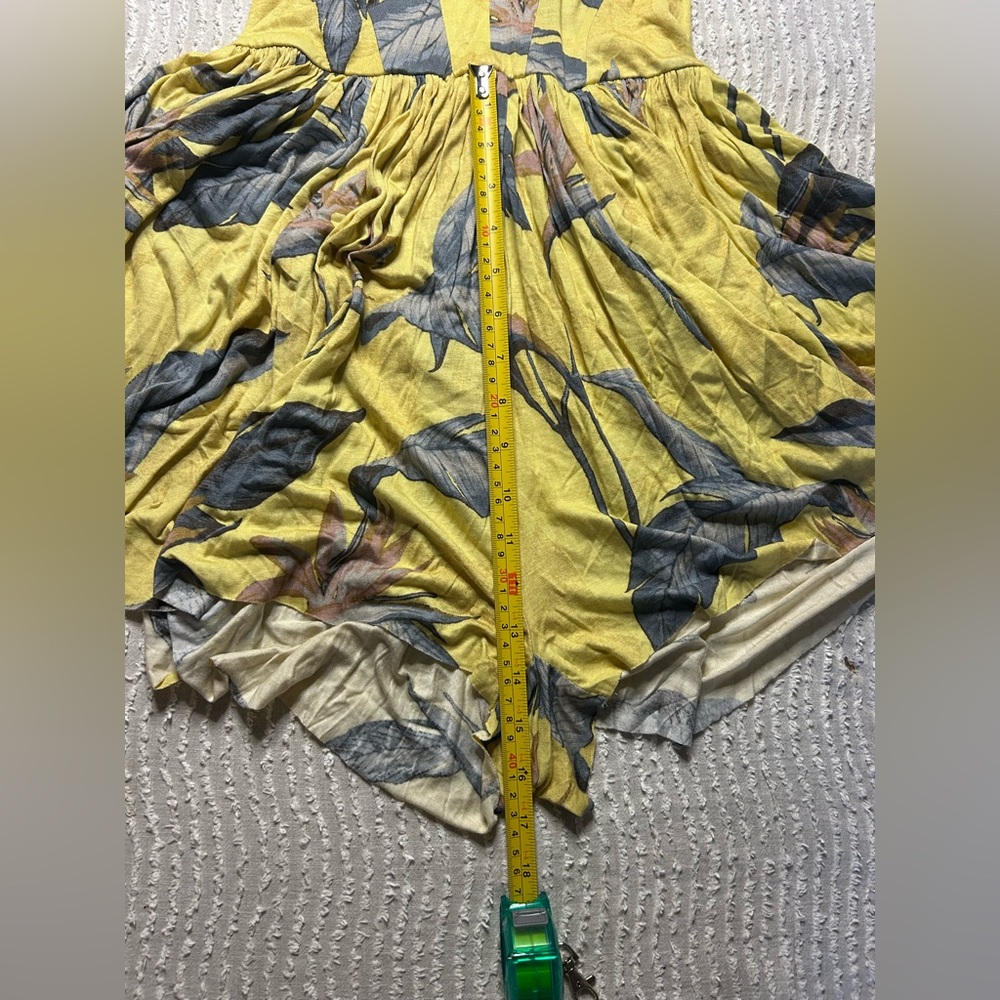 Urban Outfitters Kimchi Blue Yellow Floral Short Romper Dress NWT Size Small UO - Picture 12 of 13